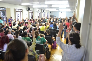Assembleia do Sindilimp rene mais de 400 pessoas