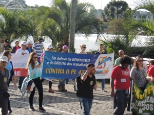 Caminhada em Defesa da Democracia