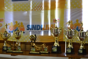Trofus da Copa Gari 2016