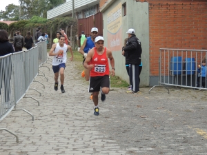 Corrida do Trabalhador rene mais de 200 atletas