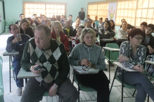 Encontro da FEEAC/RS rene sindicatos para tratar da Campanha Salarial 2015