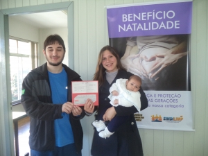 No ms de Julho o Sindilimp entregou mais 9 cheques do Benefcio Social Familiar