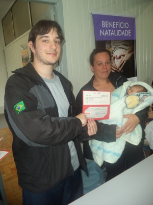 No ms de Setembro foram entregue 13 cheques do Benefcio Social Familiar