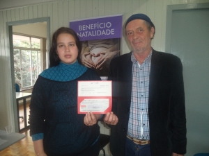 O Sindilimp entrega Benefcio Natalidade  13 mulheres
