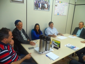 Sindilimp entrega pauta do Acordo Coletivo de Trabalho - 2015 para a Direo da CODECA