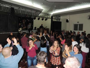 Trabalhadores comemoram o Dia do Gari 