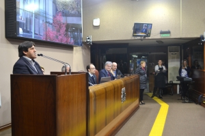 Tribuna Livre homenageia Dia do Gari 