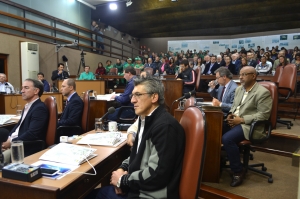 Tribuna Livre homenageia Dia do Gari 